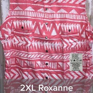 LuLaRoe Roxanne Snap Tank Sleeveless Salmon Aztec 2XL NWT